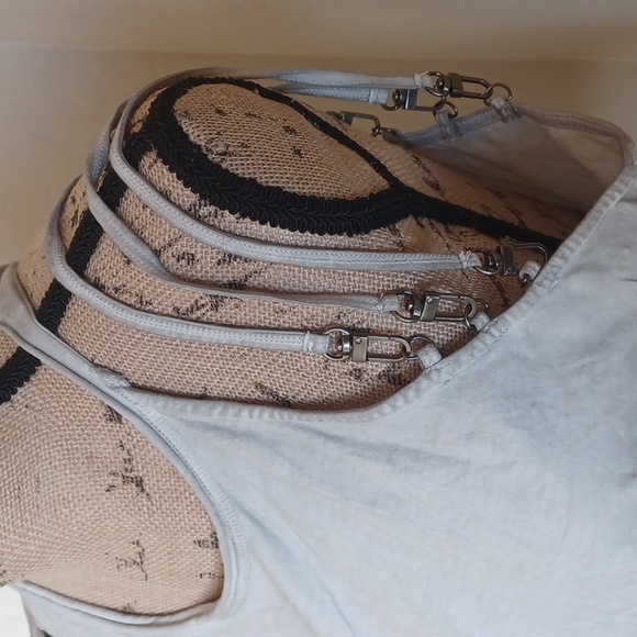 DOLLSKILL DARKER WAVS XXL NATURAL CROPPED TANK WITH HOOKS - Picture 1 of 10